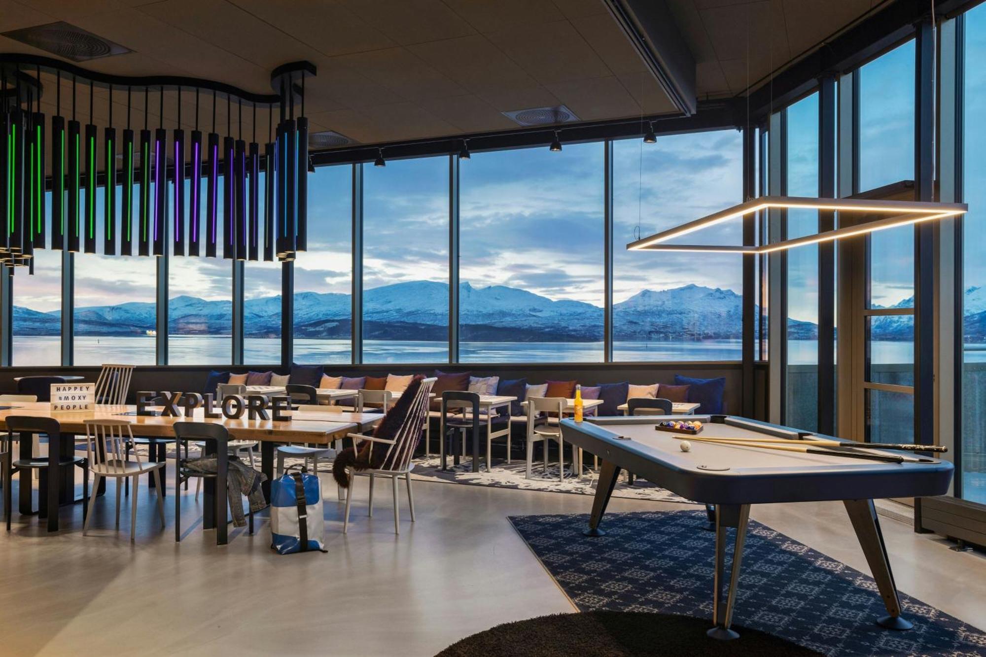 Hotel Moxy Tromsø Esterno foto
