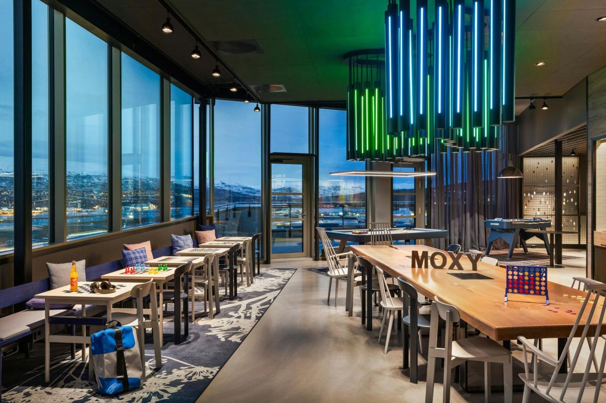 Hotel Moxy Tromsø Esterno foto